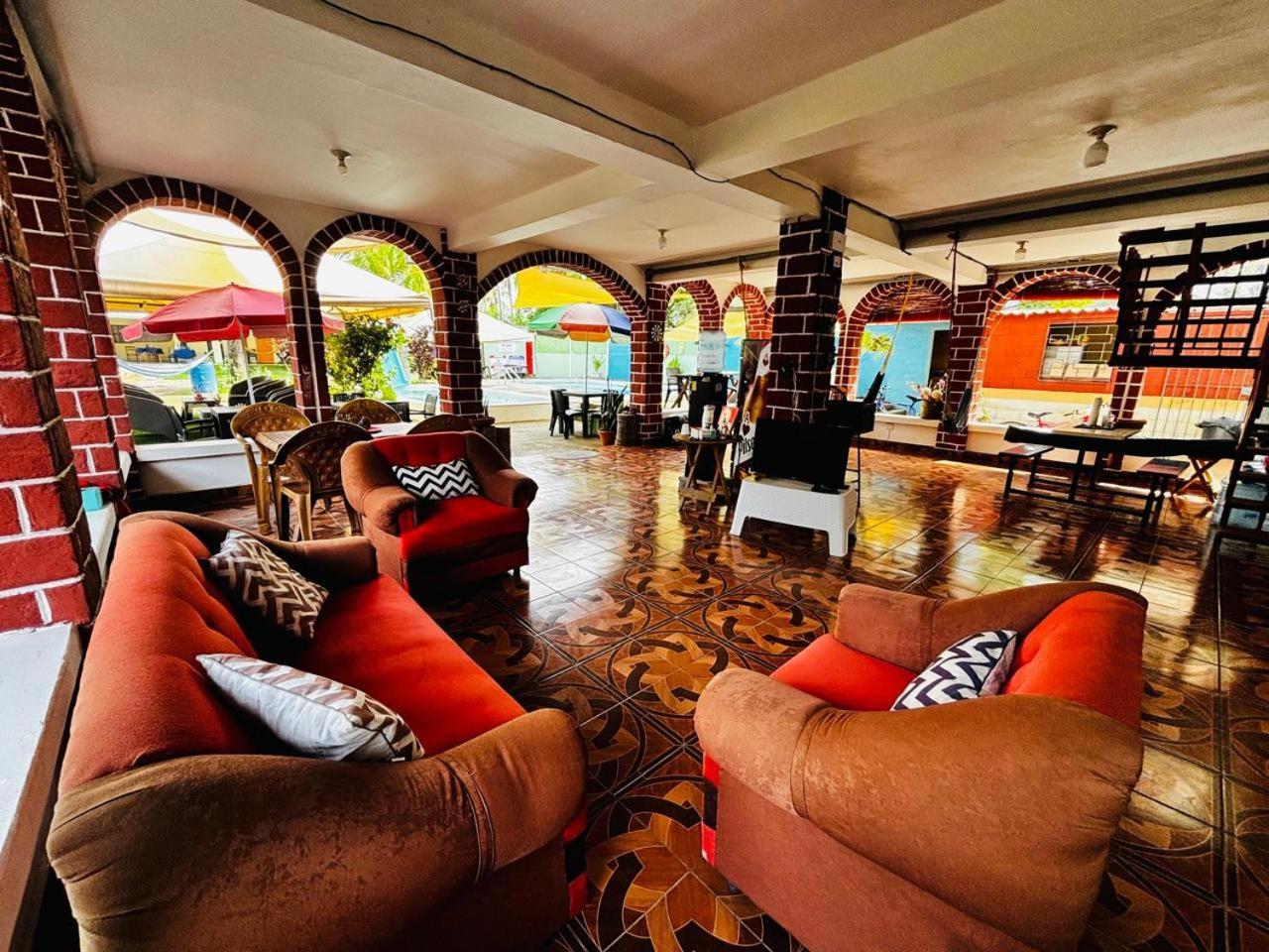 La Casona Sv Hostal ลาลิแบร์ตัด ภายนอก รูปภาพ