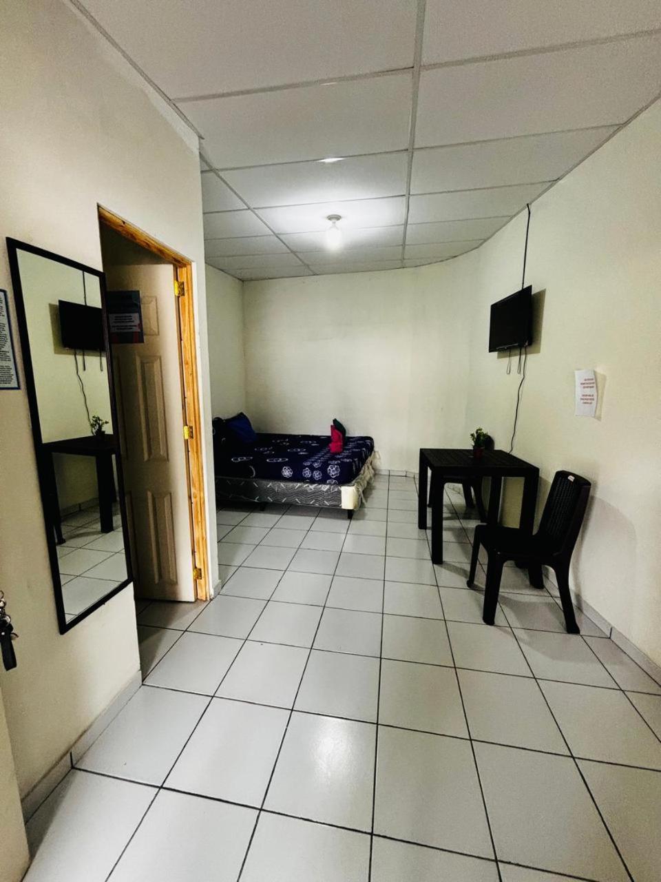 La Casona Sv Hostal ลาลิแบร์ตัด ภายนอก รูปภาพ
